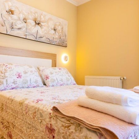 Apartamentos Riamar 2 Ribadeo Ngoại thất bức ảnh