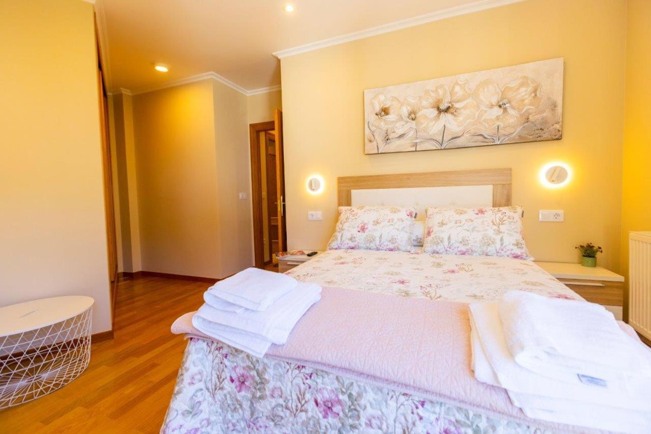 Apartamentos Riamar 2 Ribadeo Ngoại thất bức ảnh