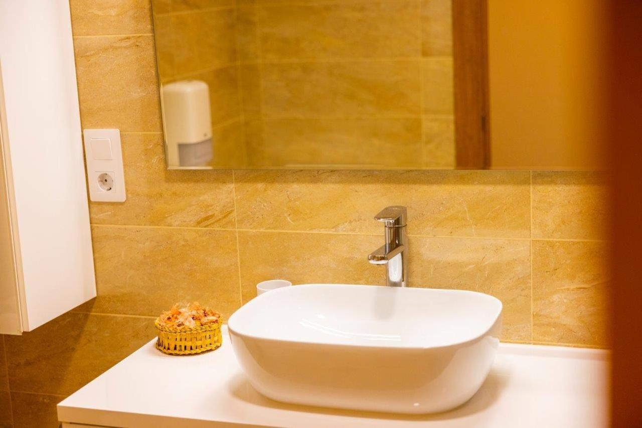 Apartamentos Riamar 2 Ribadeo Ngoại thất bức ảnh