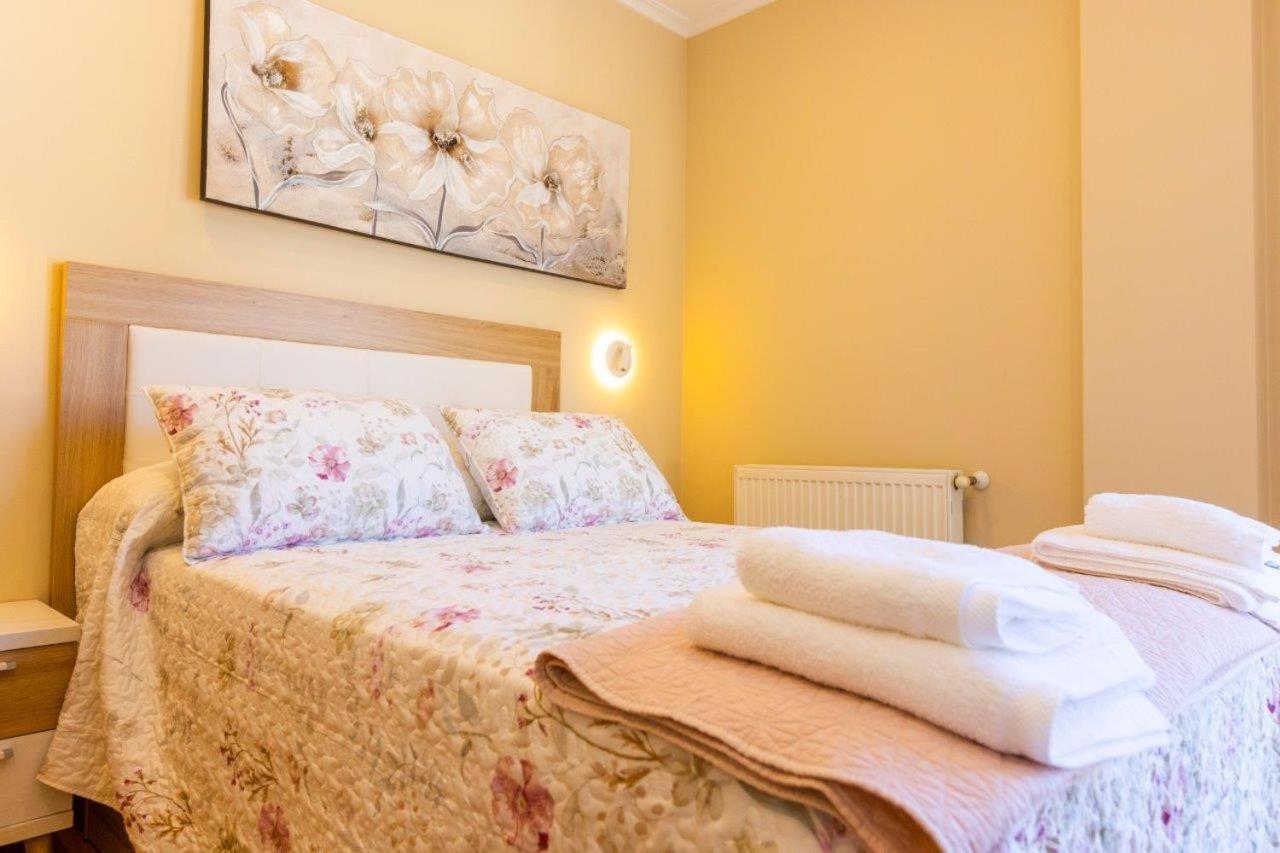 Apartamentos Riamar 2 Ribadeo Ngoại thất bức ảnh